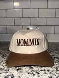 MOMMIN’ Trucker Hat